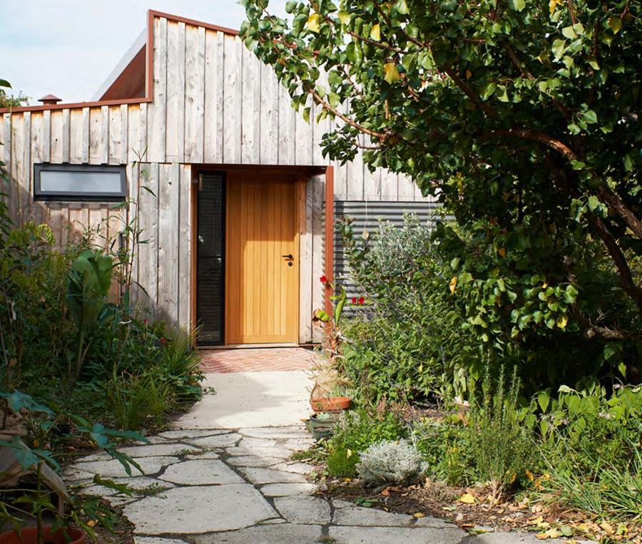 santuary-mag-macrocarpa-cladding - CERES Fair Food CERES Fair Wood Macrocarpa cladding, Sanctuary Magazine