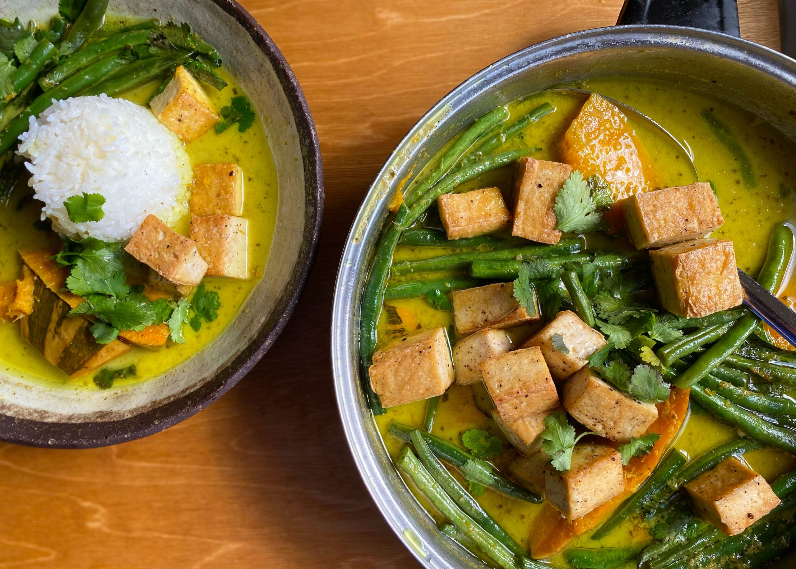 Coconut-green-curry-scaled.jpg - CERES Fair Food