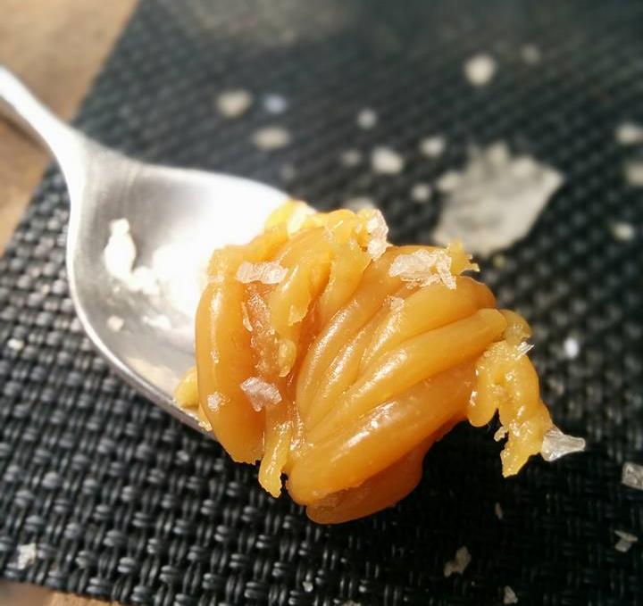 Smaltfudgespoon - CERES Fair Food Smalt fudge production, spoon test