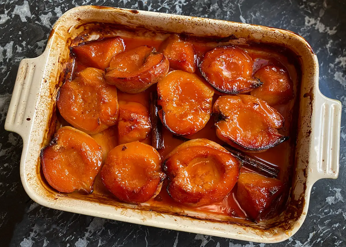 Baked Quinces with Orange and Honey Baked Quinces with Orange and Honey
