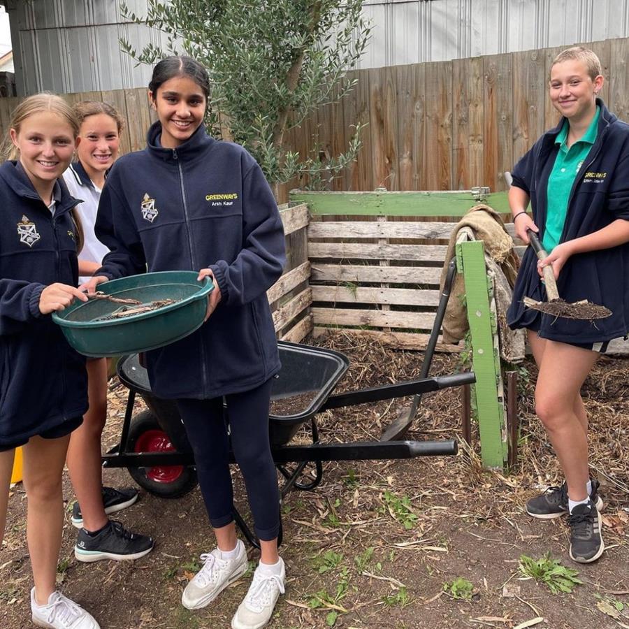 CompostingatCERESMentoneGrammar-9900000000079e3c - CERES Fair Food